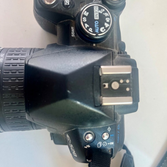 Olympus Evolt E-520 Digital SLR Camera - Picture 4 of 7